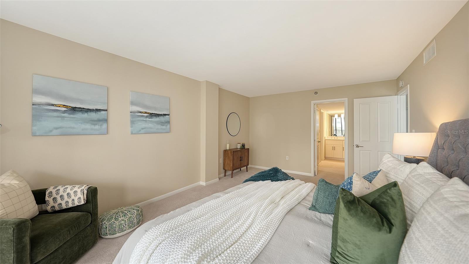 11 SUNSET DR #303, SARASOTA, FL, 34236