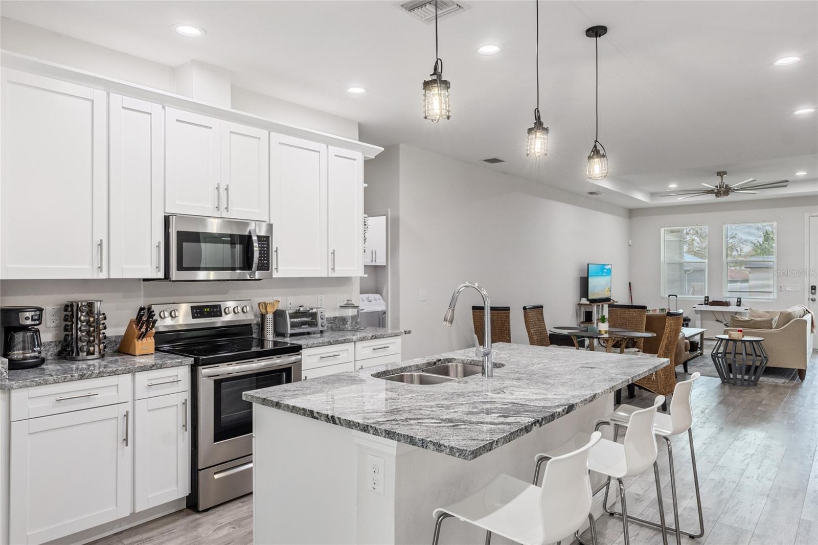 4104 E COMANCHE AVE, TAMPA, FL, 33610