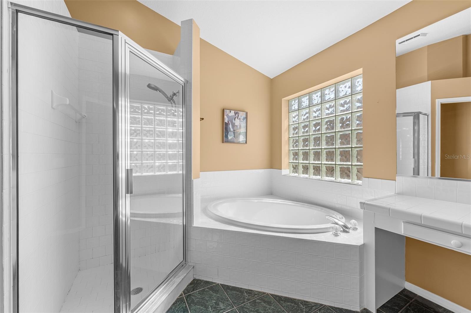 18908 FAIRWOOD CT, TAMPA, FL, 33647