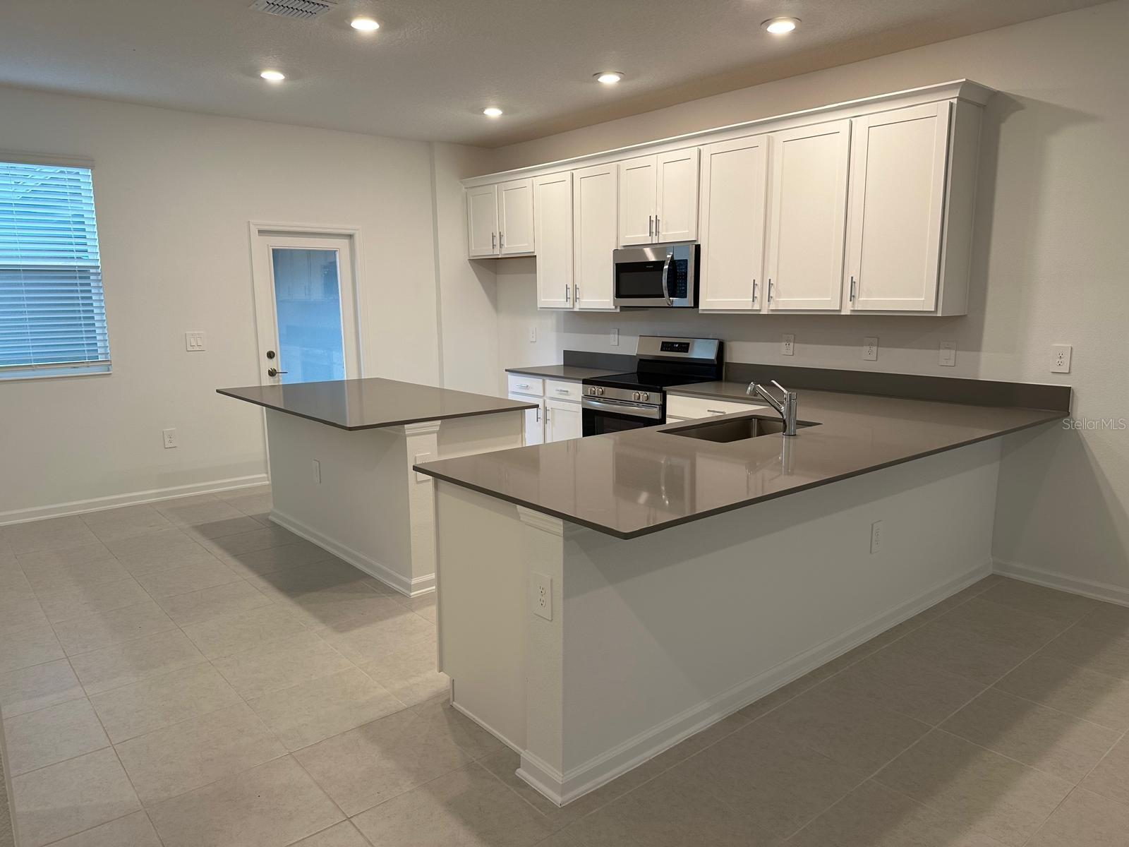 2012 TOHOQUA BLVD, KISSIMMEE, FL, 34744