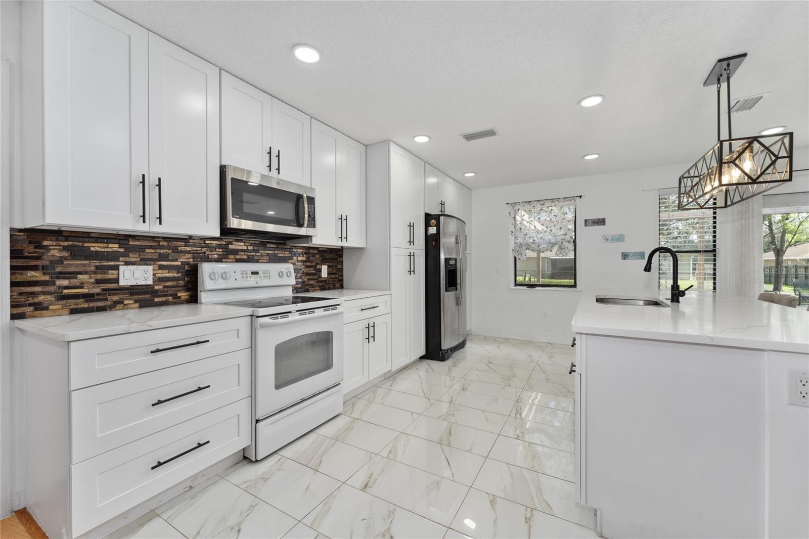 3189 SAINT JAMES AVE, DELTONA, FL, 32738