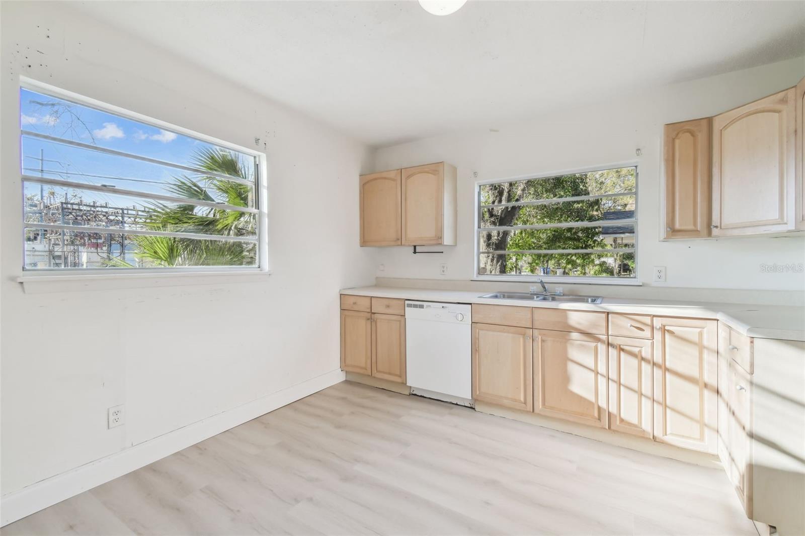 2801 N 75TH ST, TAMPA, FL, 33619