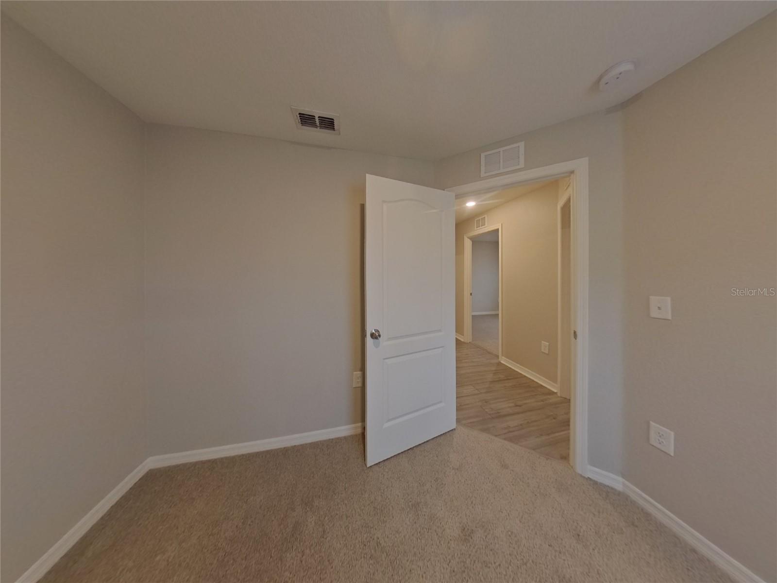 2046 AMBER SWEET CIR, DUNDEE, FL, 33838