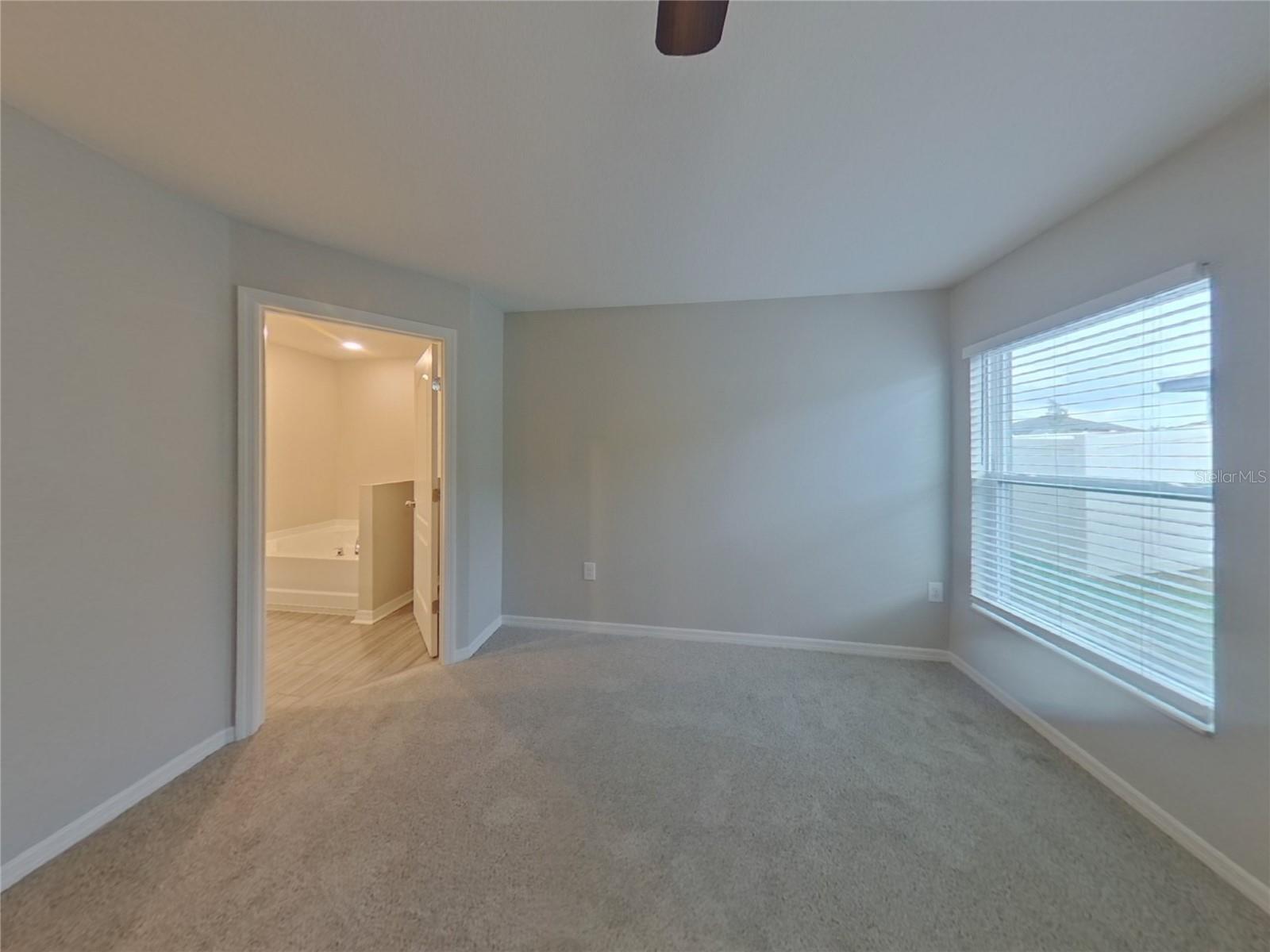 2046 AMBER SWEET CIR, DUNDEE, FL, 33838