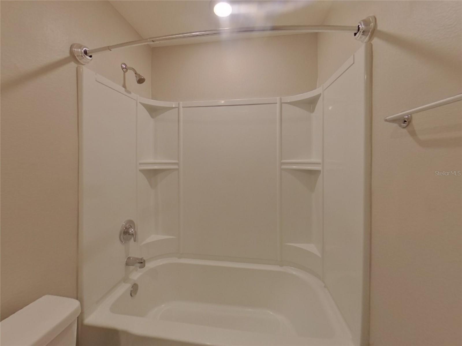 2046 AMBER SWEET CIR, DUNDEE, FL, 33838