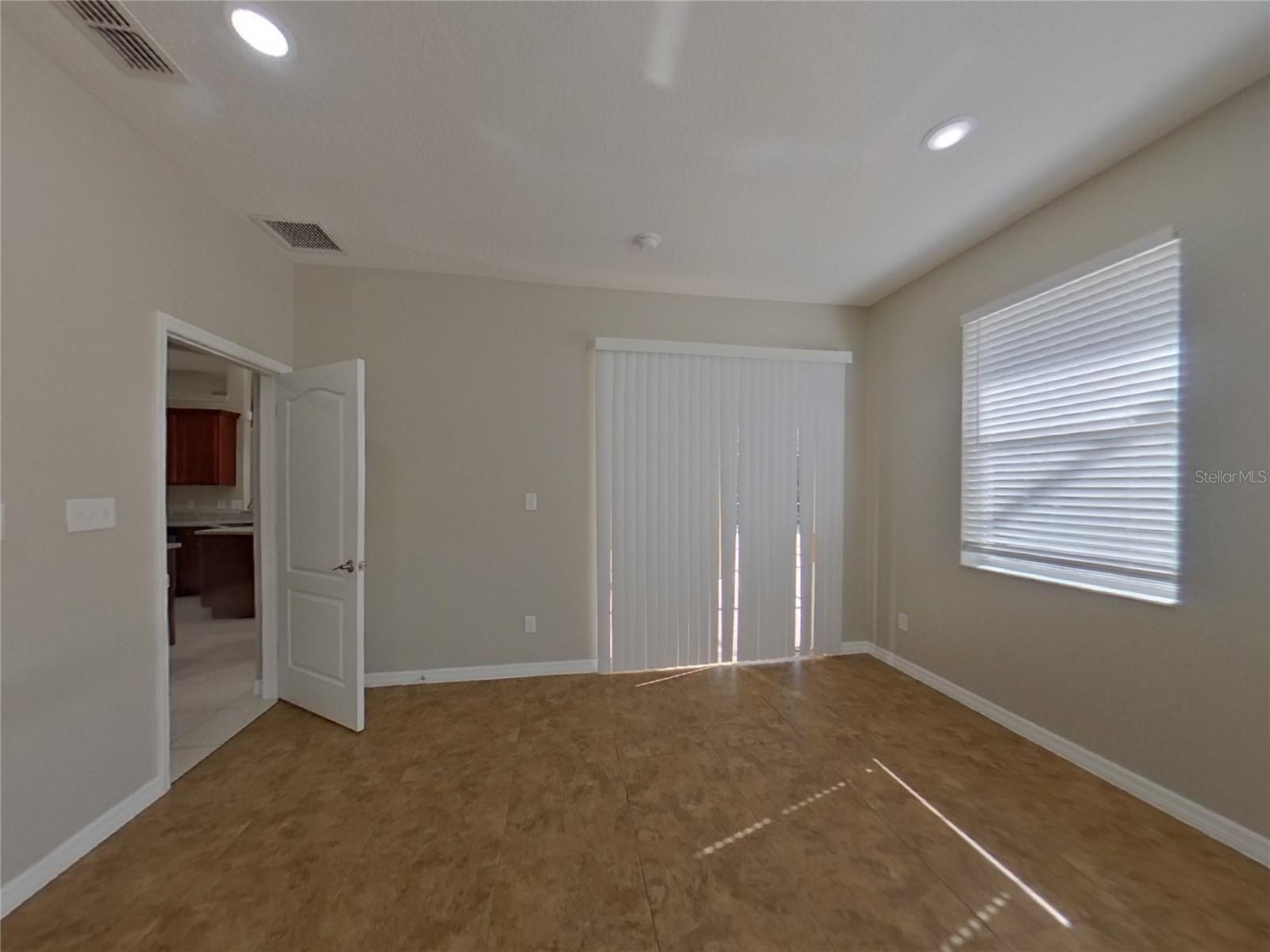 2701 SAVANNAH DR, LEESBURG, FL, 34748