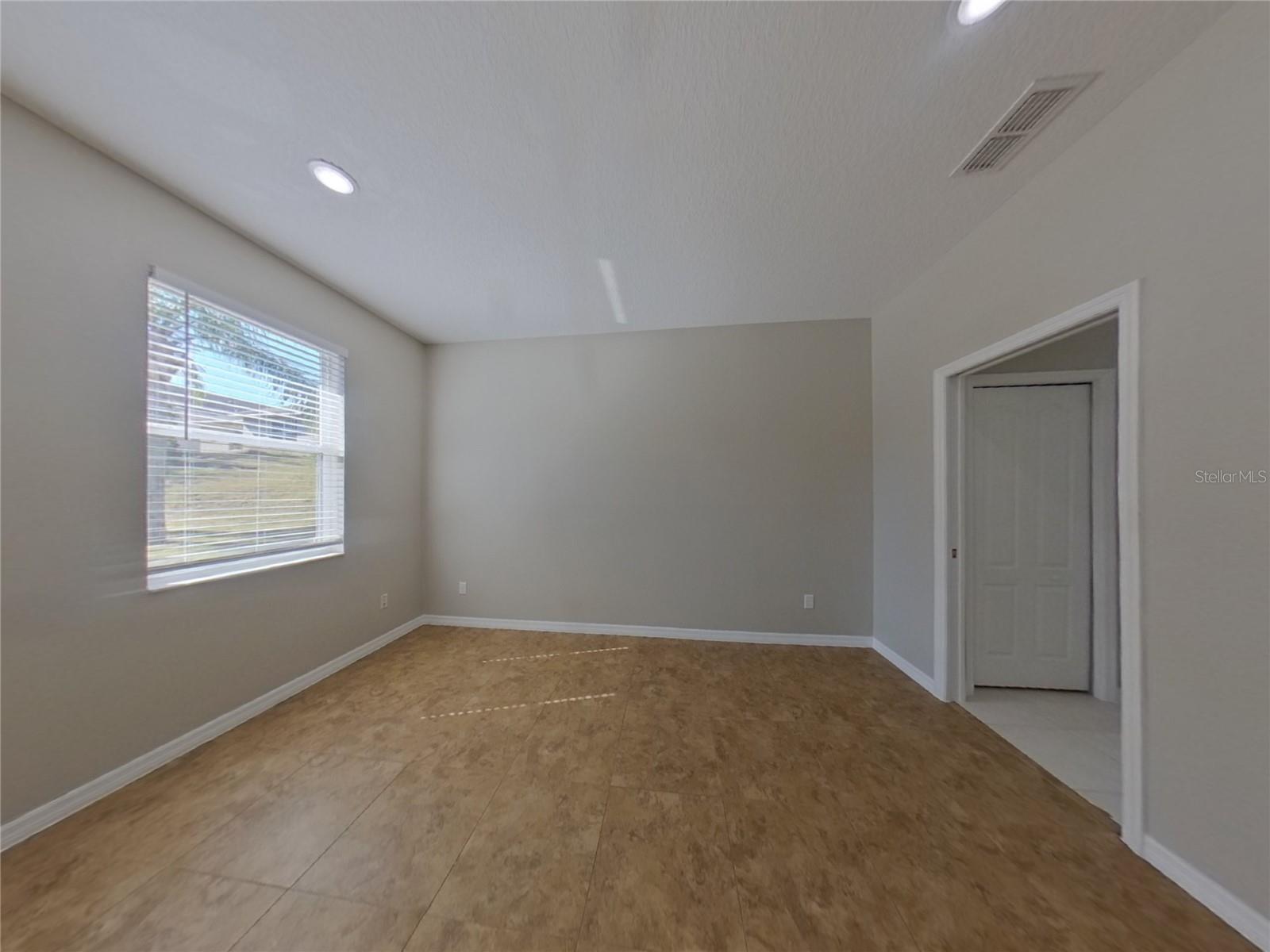 2701 SAVANNAH DR, LEESBURG, FL, 34748