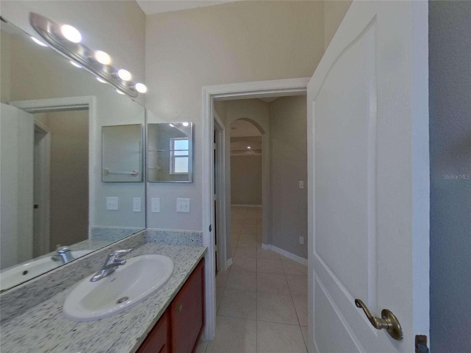 2701 SAVANNAH DR, LEESBURG, FL, 34748
