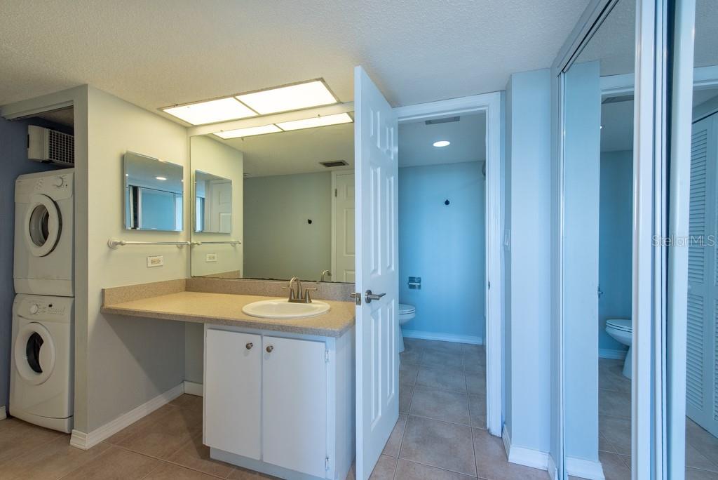 500 TREASURE ISLAND CSWY #402, TREASURE ISLAND, FL, 33706