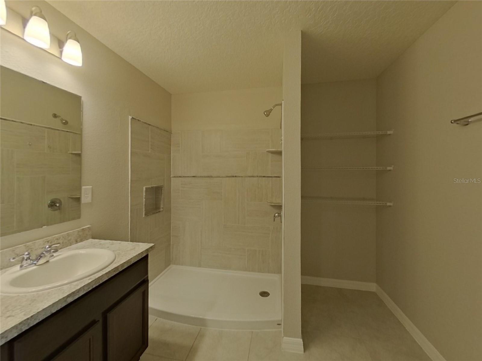 3220 CASA DEL REY AVE, KISSIMMEE, FL, 34746
