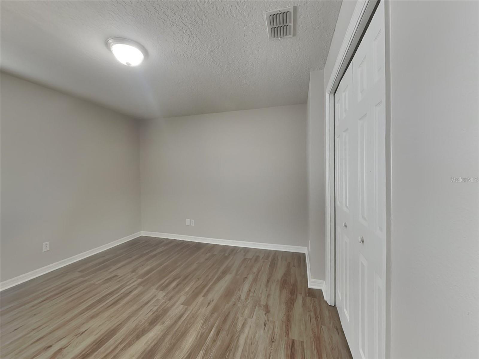 2366 MARTINS RUN, TAVARES, FL, 32778