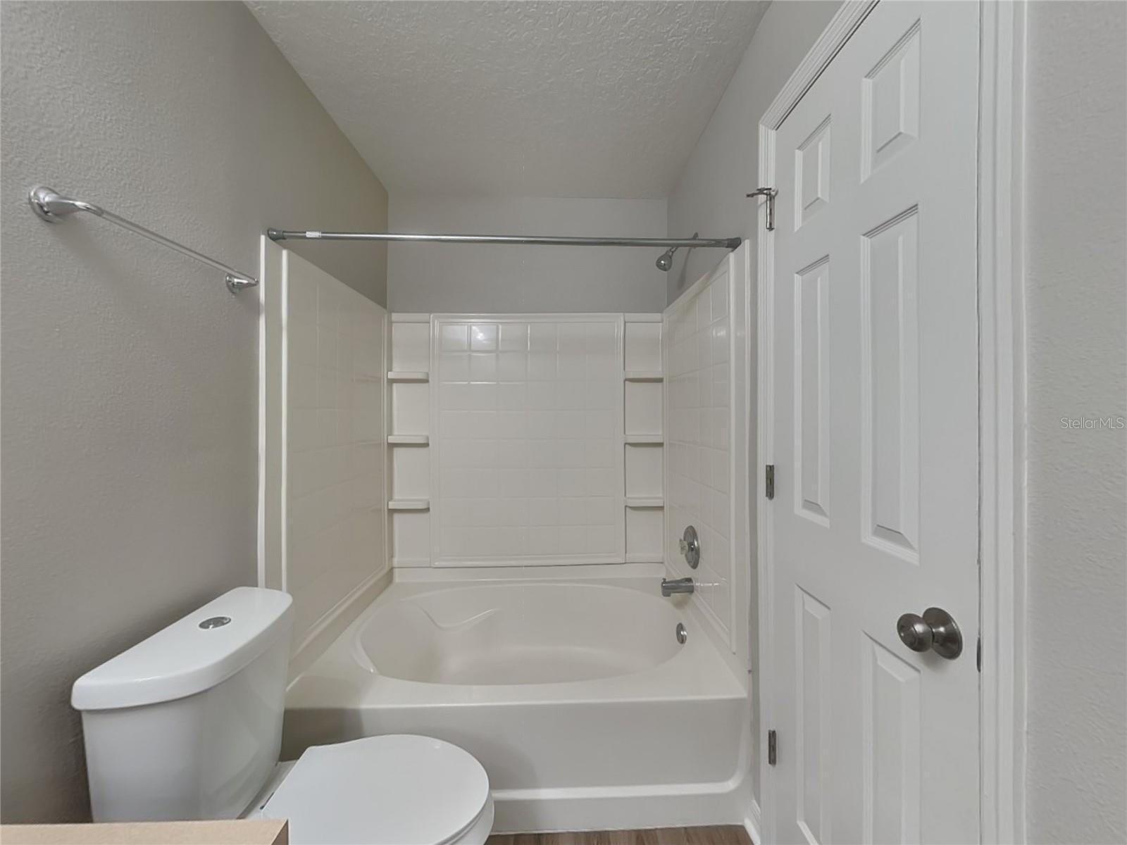 2366 MARTINS RUN, TAVARES, FL, 32778