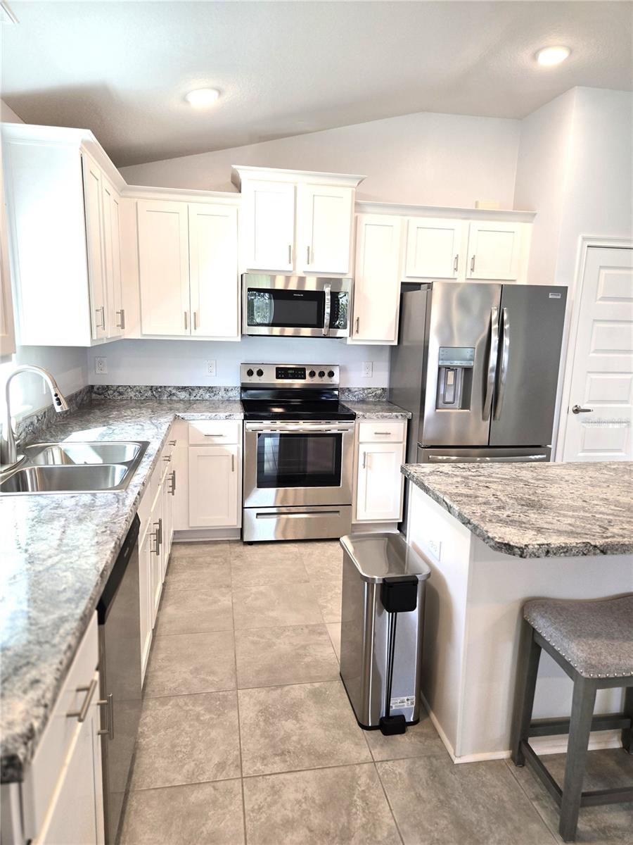 38189 COUNTRYSIDE PL, DADE CITY, FL, 33525
