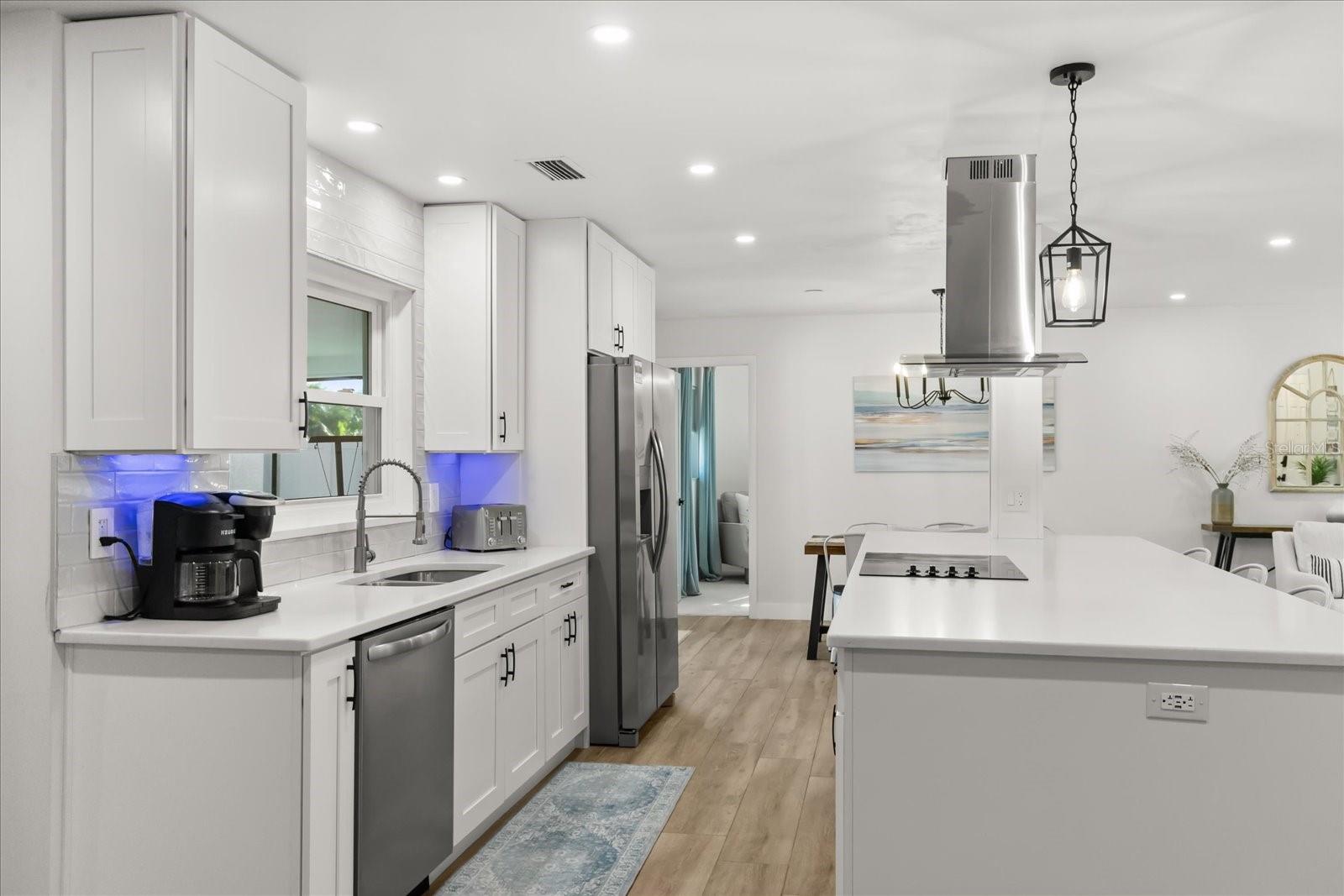 13923 BREWSTER DR, LARGO, FL, 33774