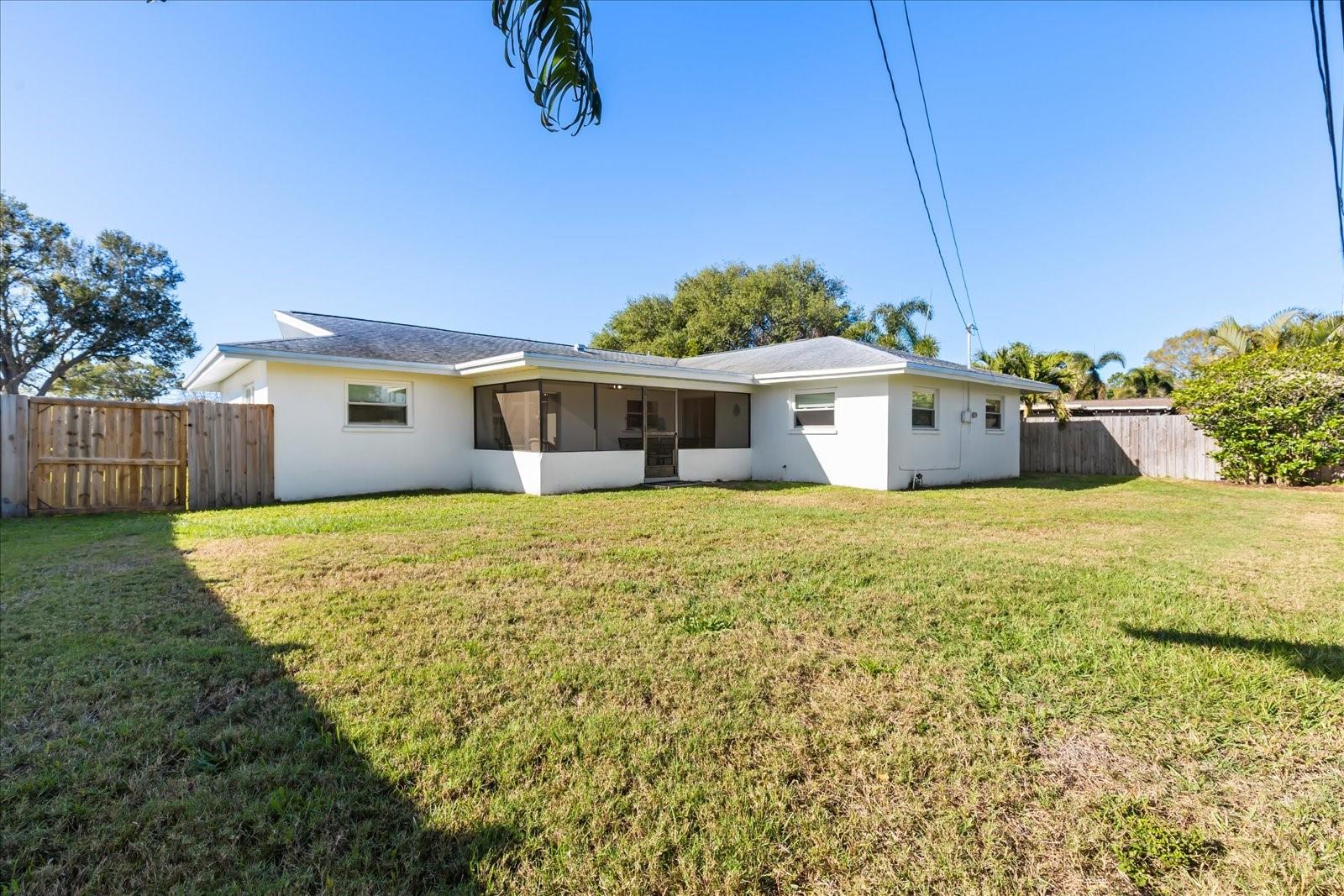 13923 BREWSTER DR, LARGO, FL, 33774