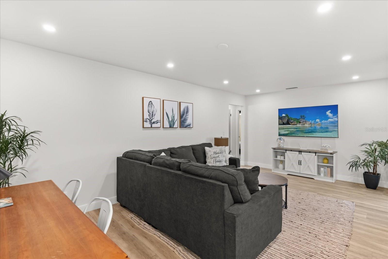 13923 BREWSTER DR, LARGO, FL, 33774