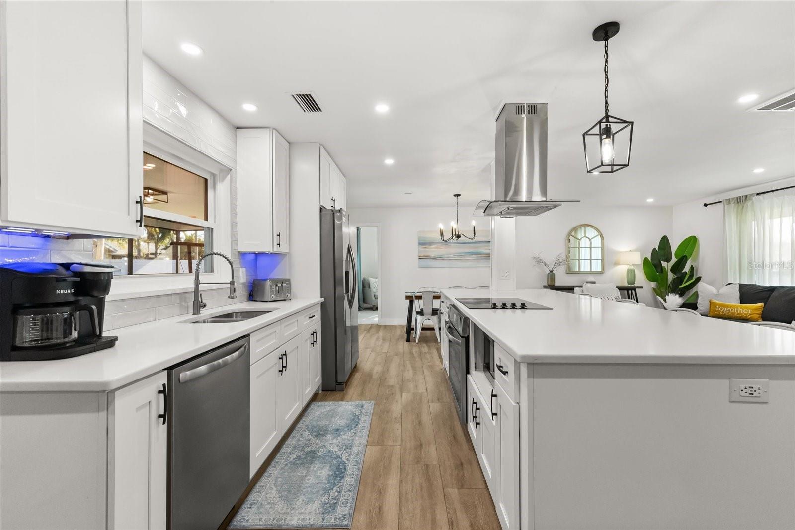 13923 BREWSTER DR, LARGO, FL, 33774