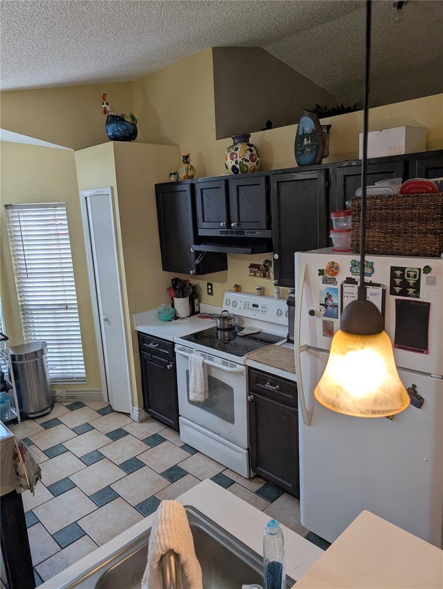 7143 EDGEWATER SHORES CT, ORLANDO, FL, 32810
