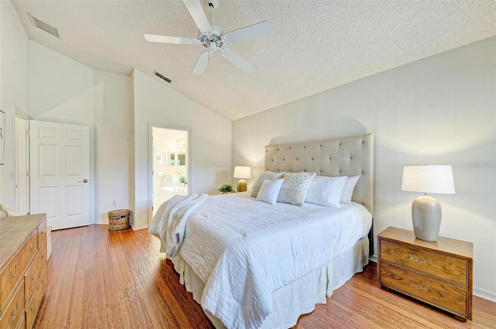 4916 LINSEY CT, SARASOTA, FL, 34243