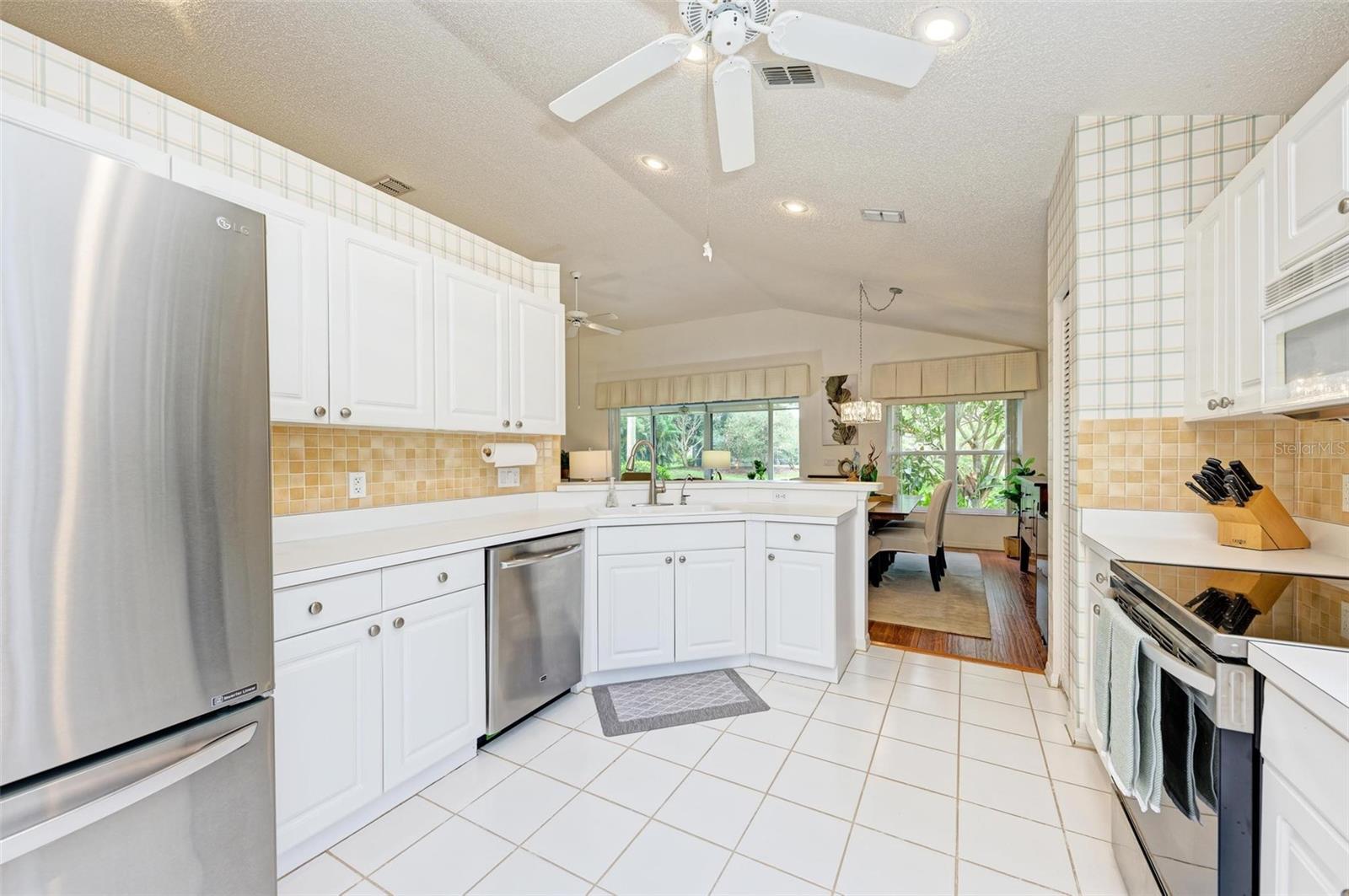 4916 LINSEY CT, SARASOTA, FL, 34243