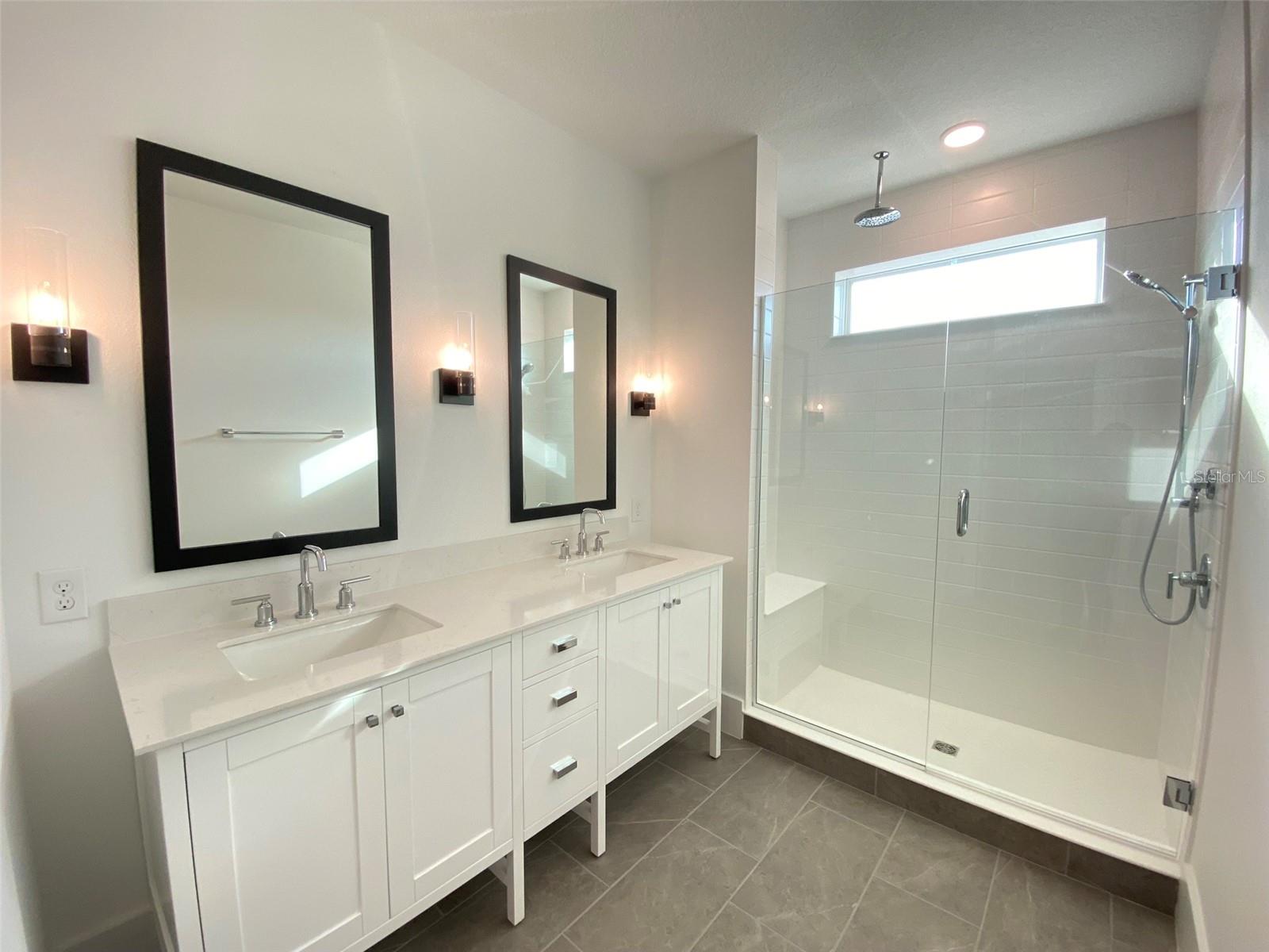 12668 CLEAR SAPPHIRE DR, WINTER GARDEN, FL, 34787