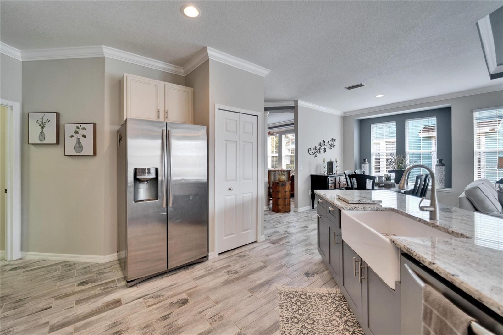221 SELA COVE CIR, APOLLO BEACH, FL, 33572