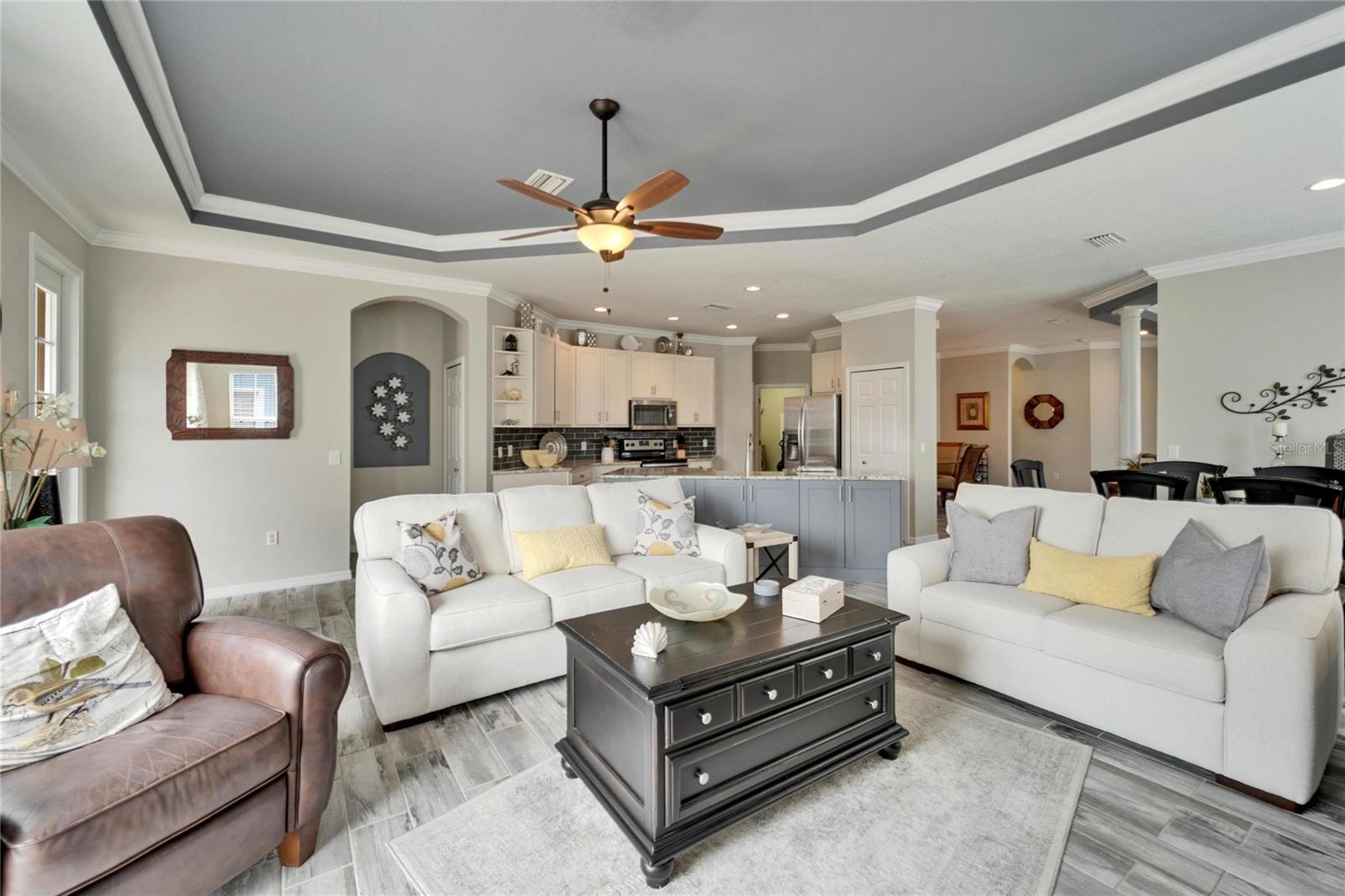 221 SELA COVE CIR, APOLLO BEACH, FL, 33572