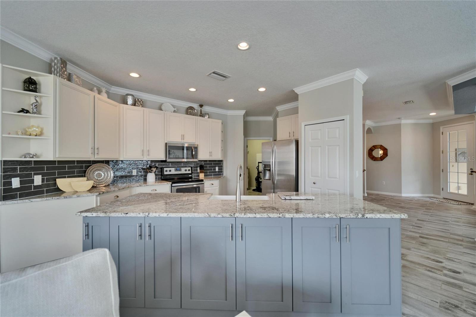 221 SELA COVE CIR, APOLLO BEACH, FL, 33572
