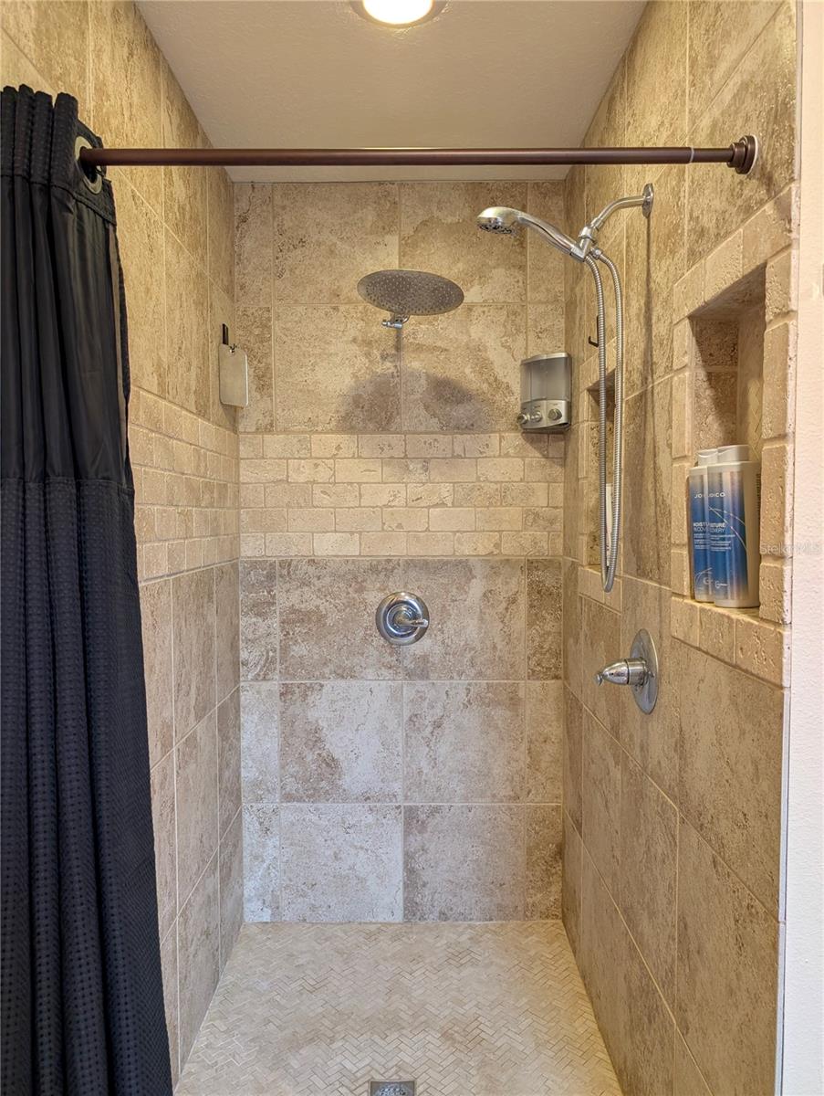 32 FALLEN OAK LN, PALM COAST, FL, 32137