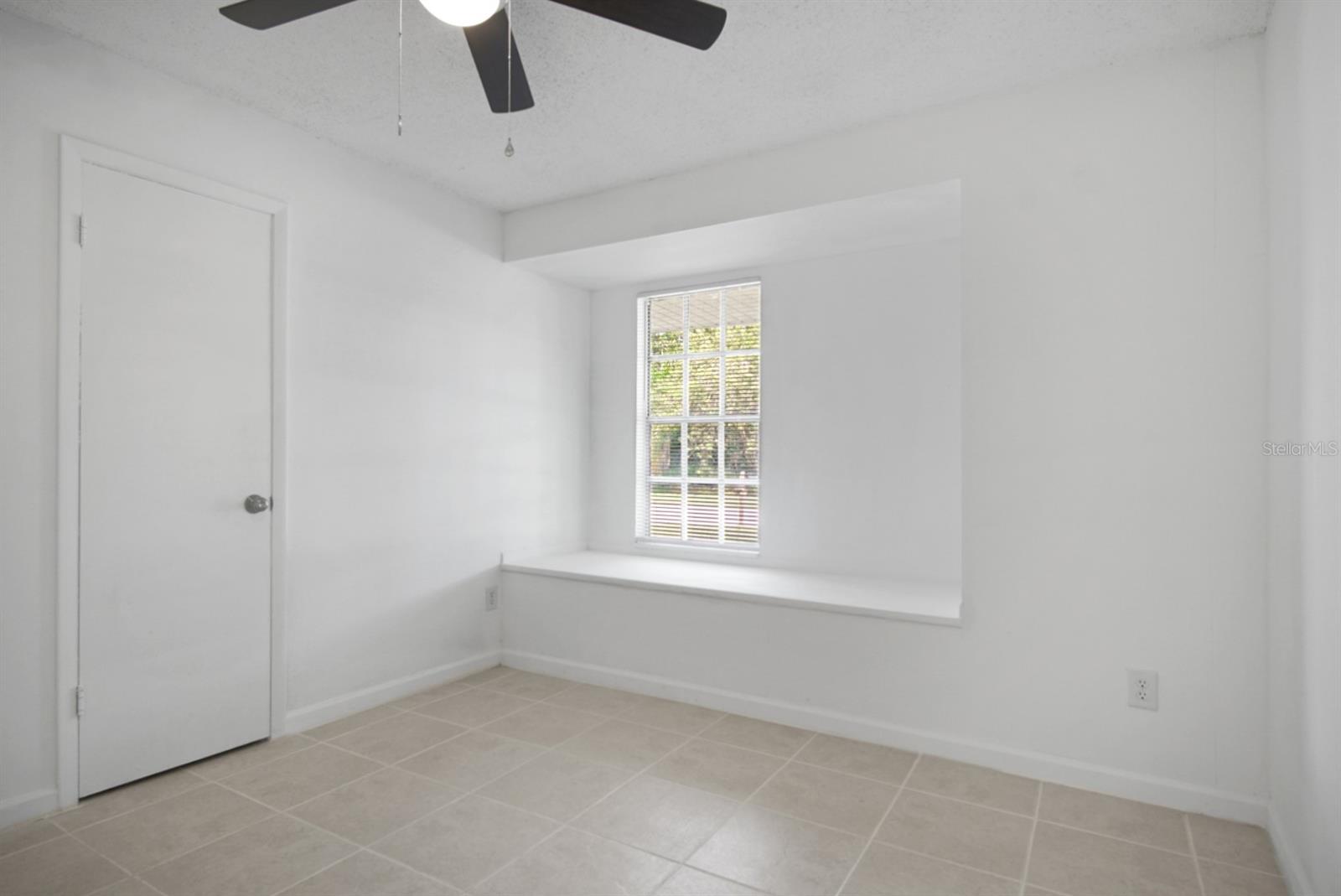 457 NE CAMELOT DR, PORT ST LUCIE, FL, 34983