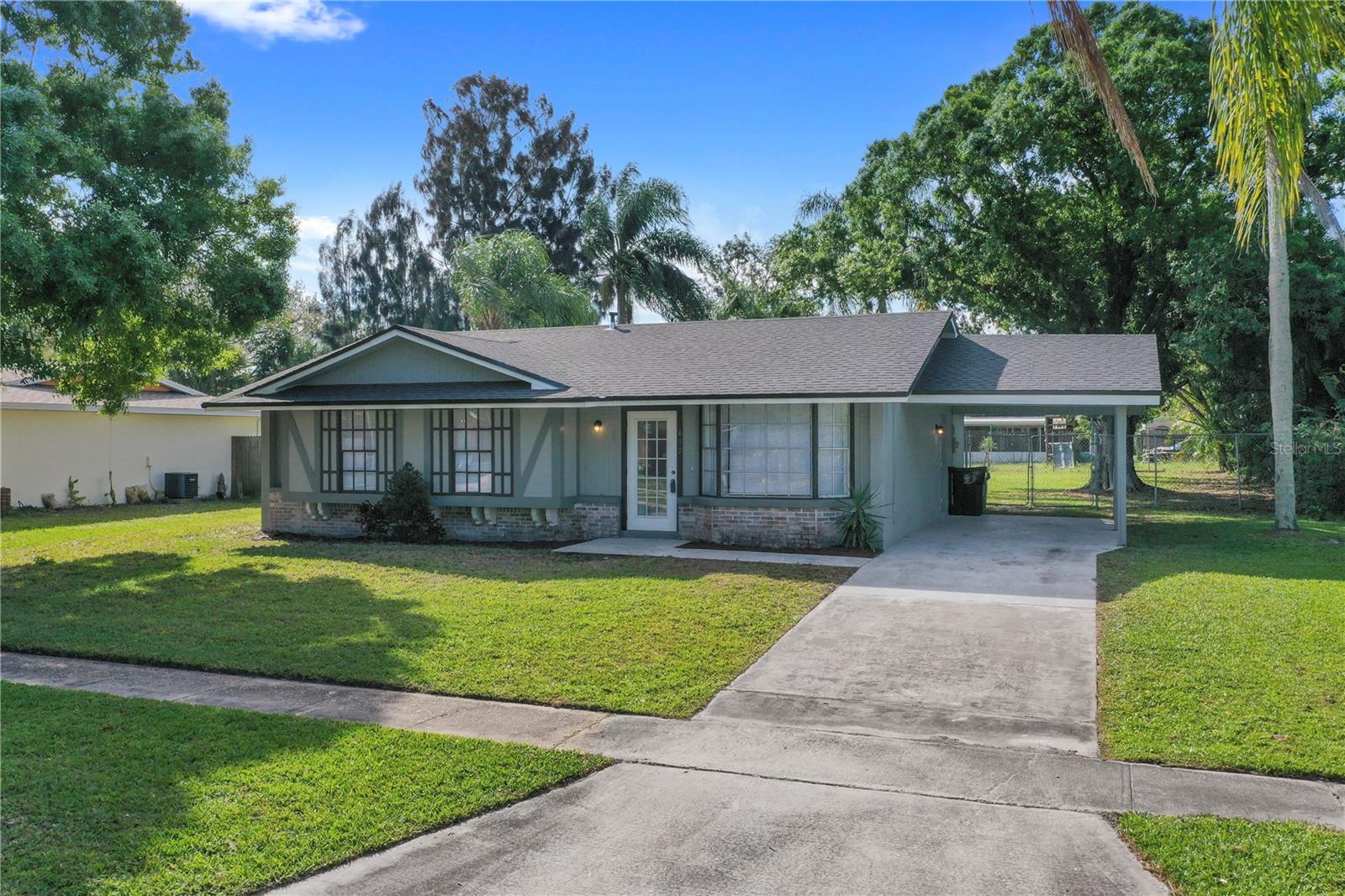 457 NE CAMELOT DR, PORT ST LUCIE, FL, 34983