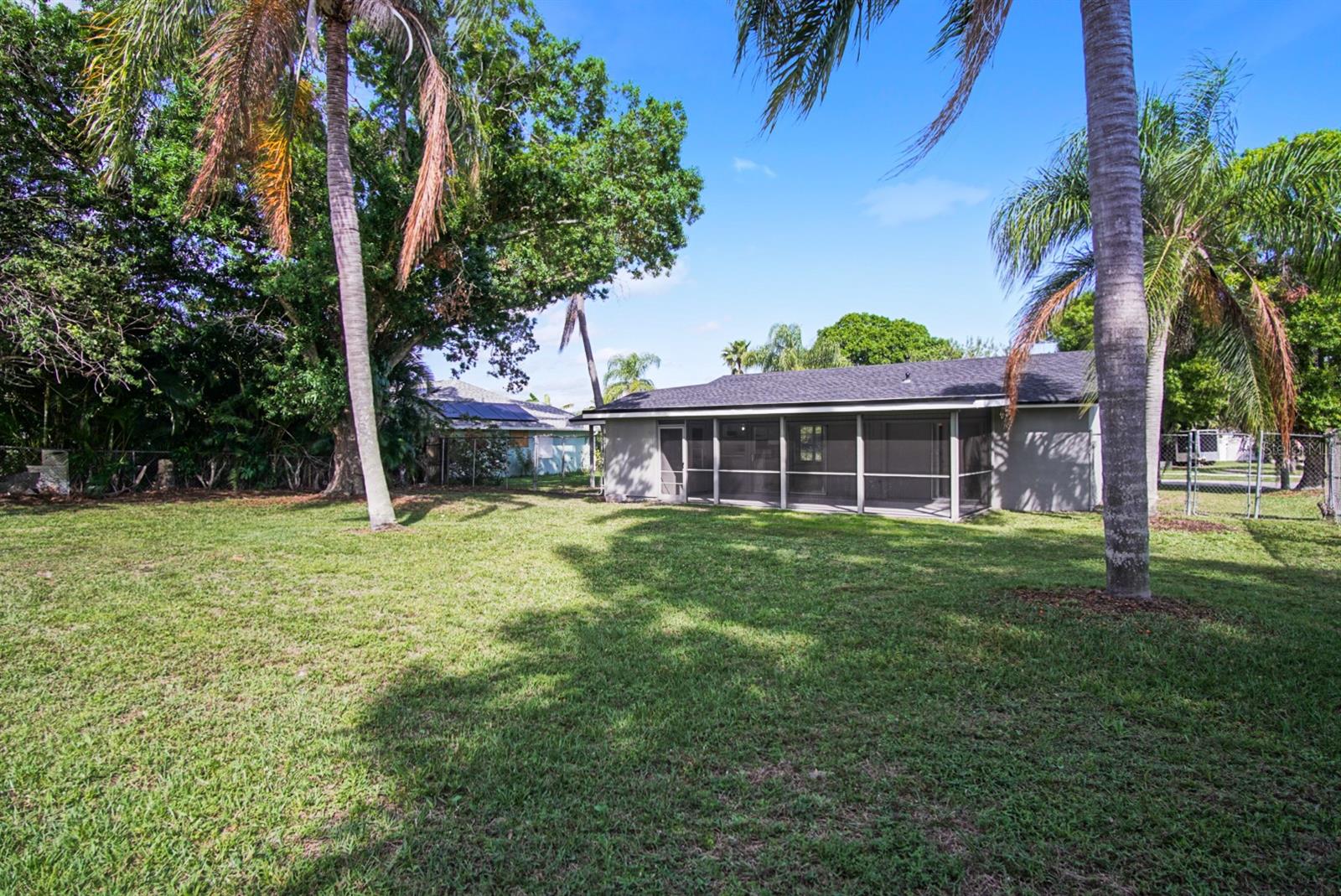 457 NE CAMELOT DR, PORT ST LUCIE, FL, 34983
