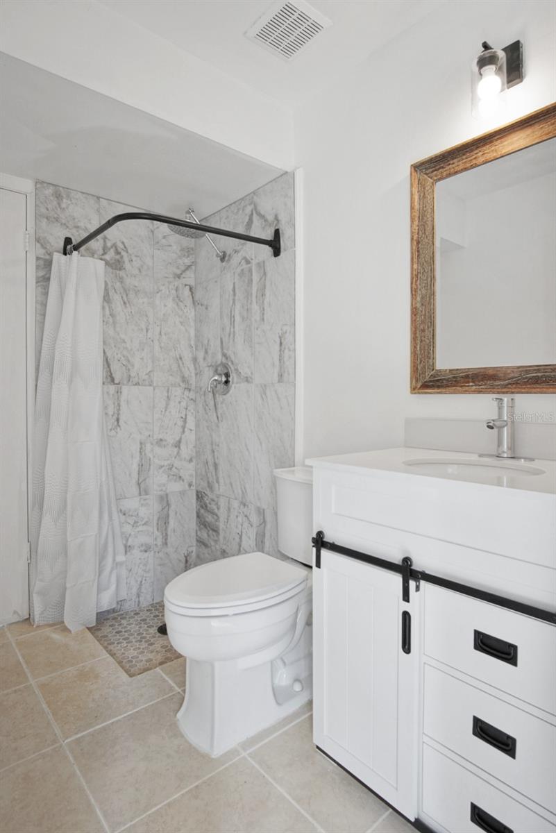 457 NE CAMELOT DR, PORT ST LUCIE, FL, 34983