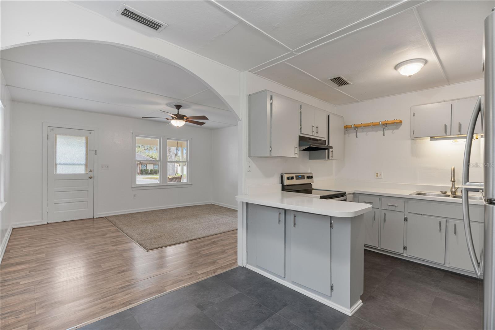 119 E CENTRAL AVE, BUSHNELL, FL, 33513