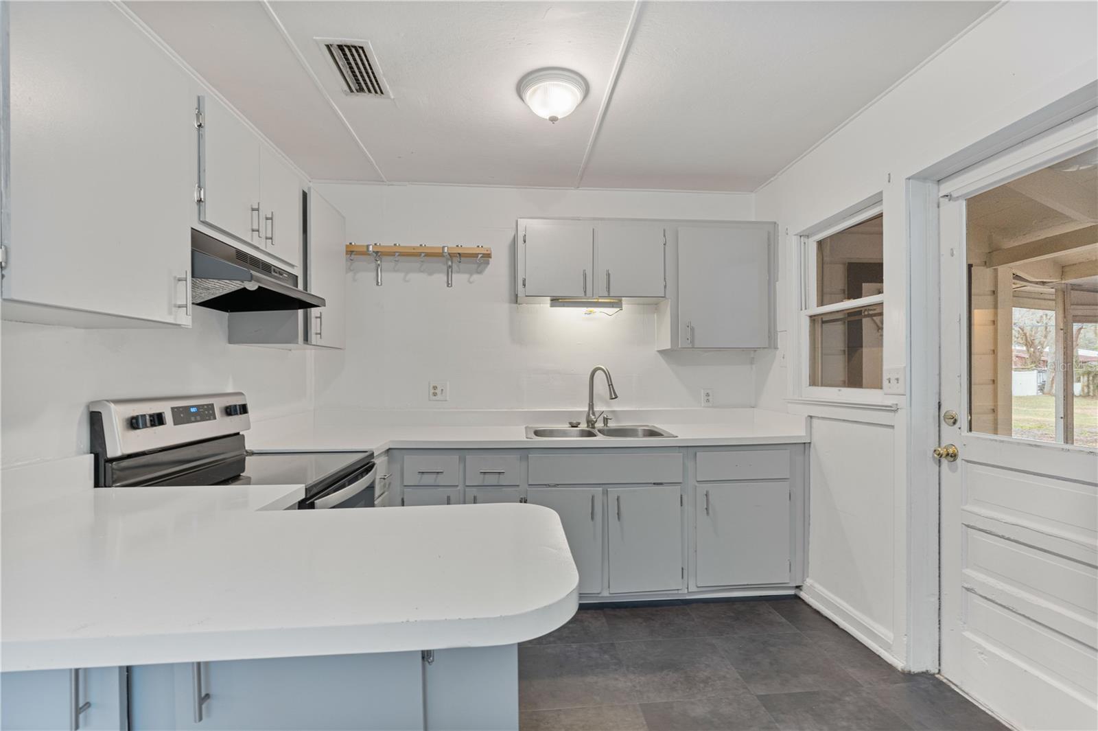 119 E CENTRAL AVE, BUSHNELL, FL, 33513