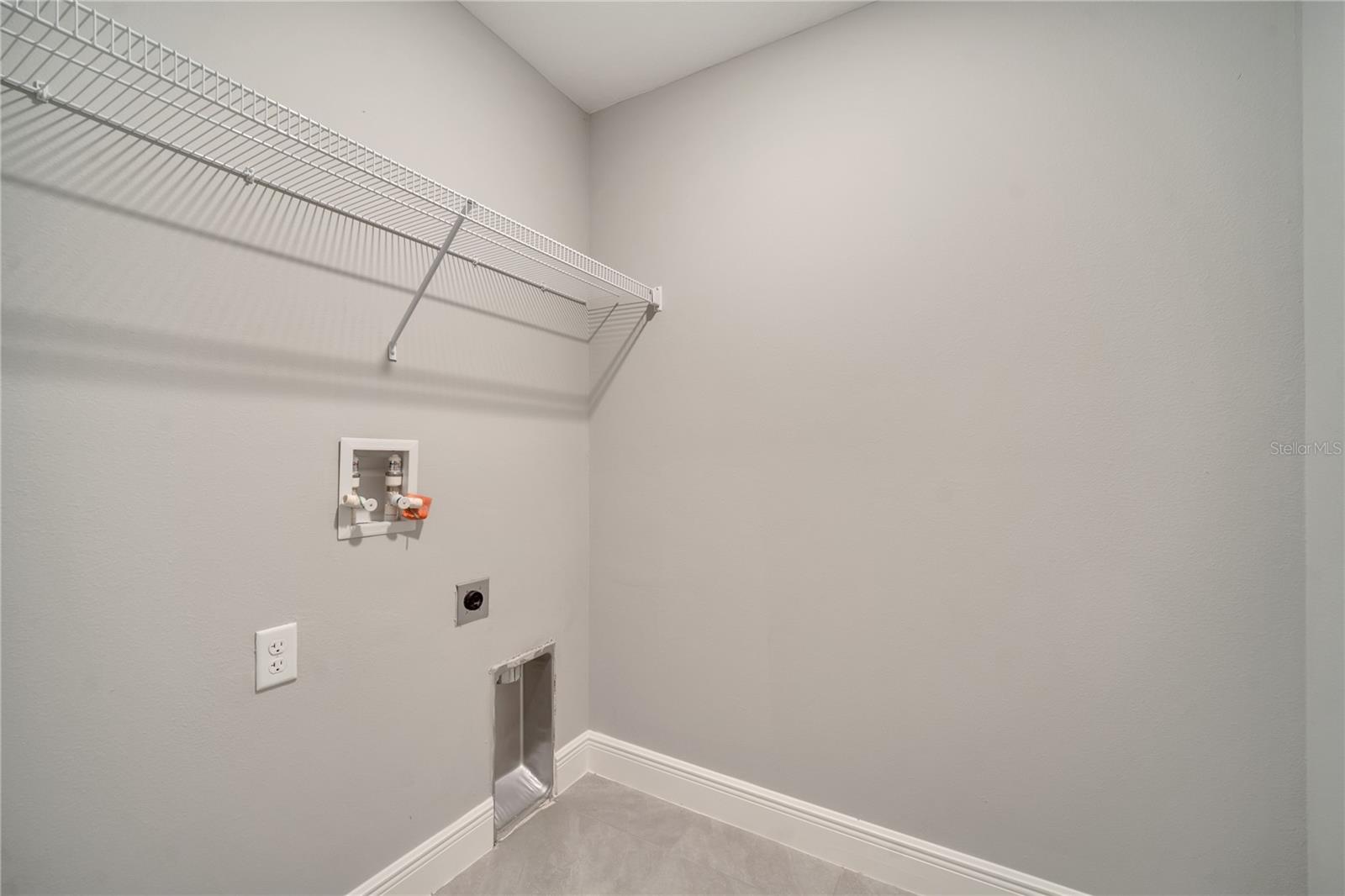 421 BRITTEN DR, KISSIMMEE, FL, 34758