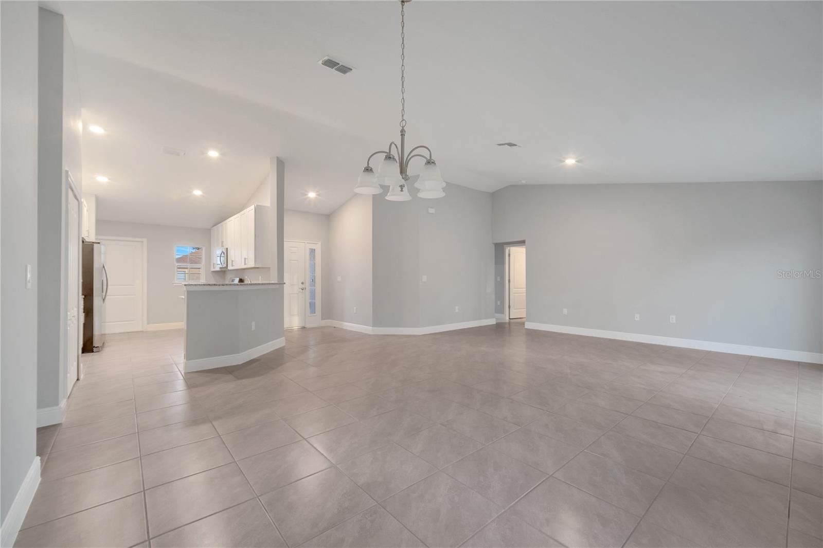 421 BRITTEN DR, KISSIMMEE, FL, 34758