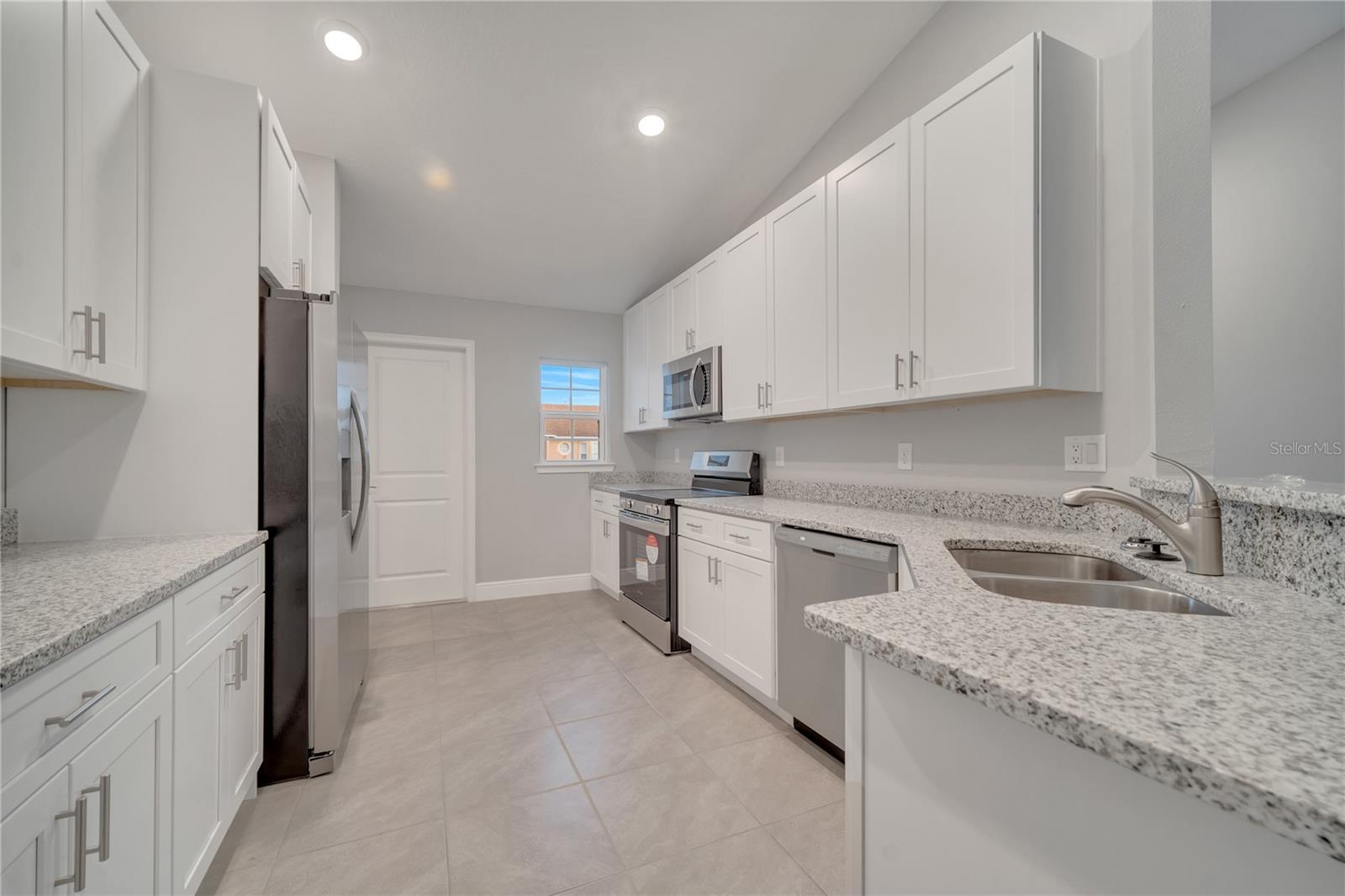 421 BRITTEN DR, KISSIMMEE, FL, 34758