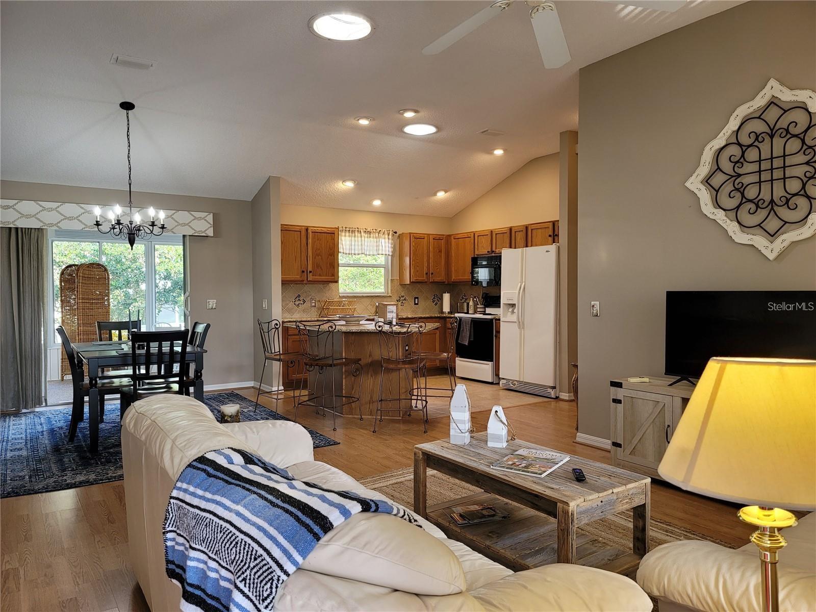 1317 JIMENEZ CT, LADY LAKE, FL, 32159