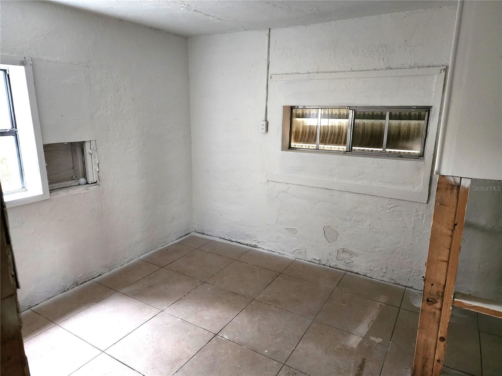 813 MAGNOLIA AVE, HOLLY HILL, FL, 32117