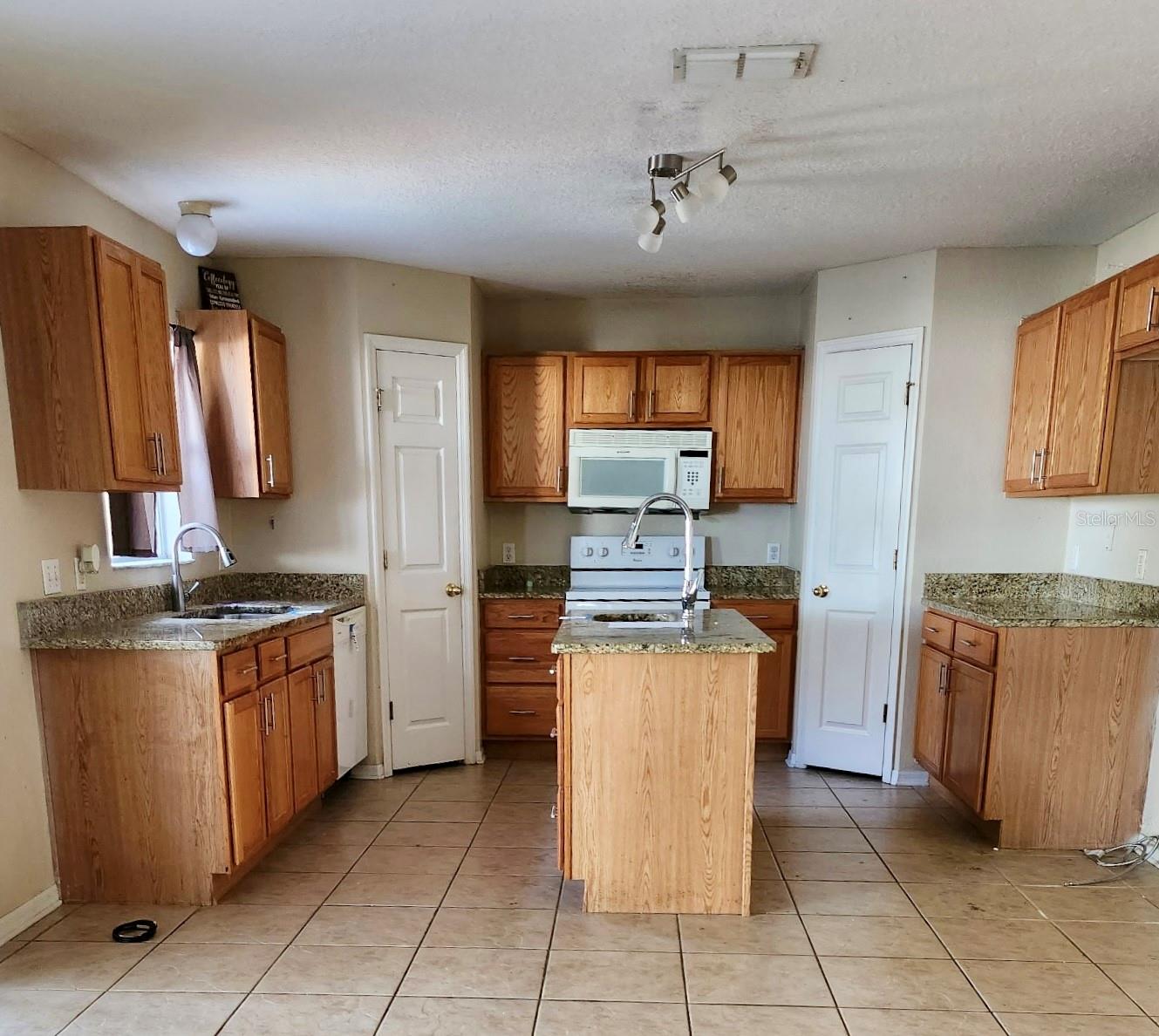 2143 TEALWOOD CIR, TAVARES, FL, 32778