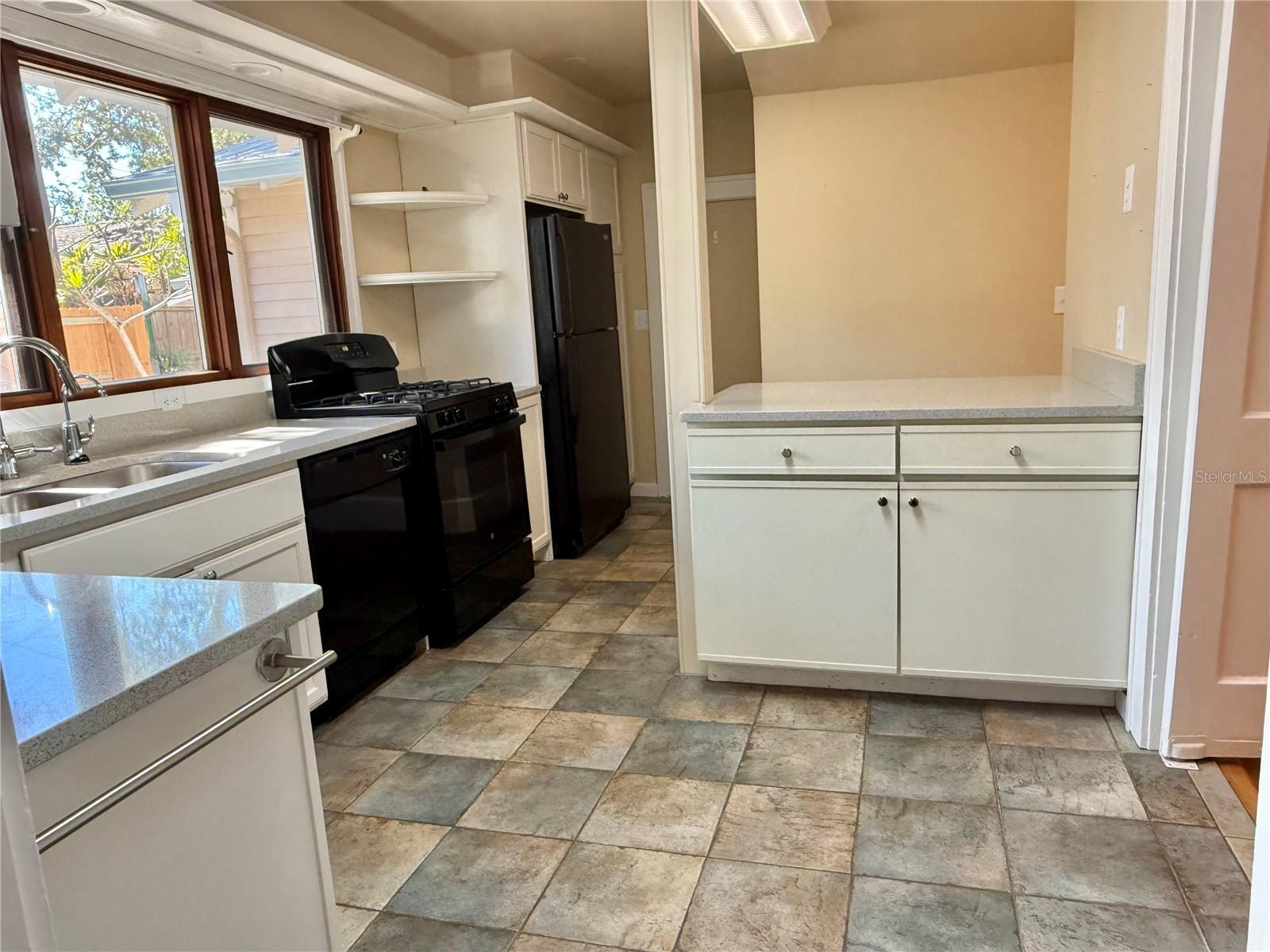 526 11TH AVE NE, ST PETERSBURG, FL, 33701