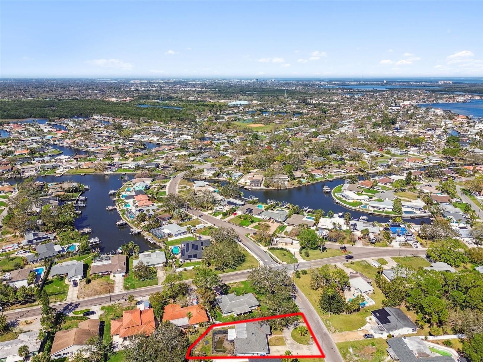 5050 VENETIAN BLVD NE, ST PETERSBURG, FL, 33703