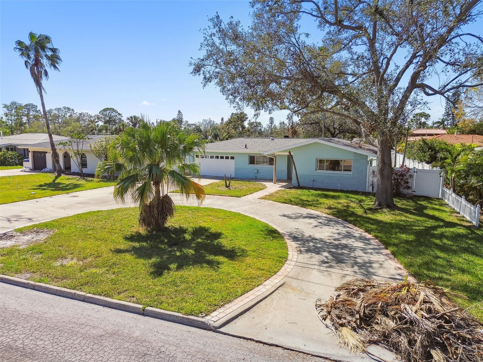 5050 VENETIAN BLVD NE, ST PETERSBURG, FL, 33703