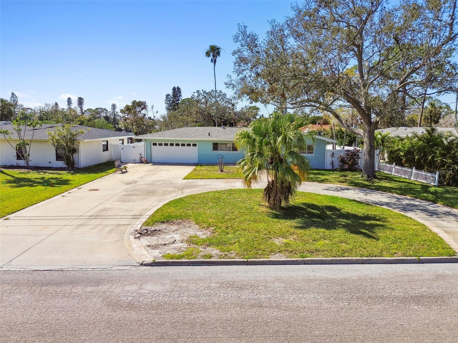 5050 VENETIAN BLVD NE, ST PETERSBURG, FL, 33703