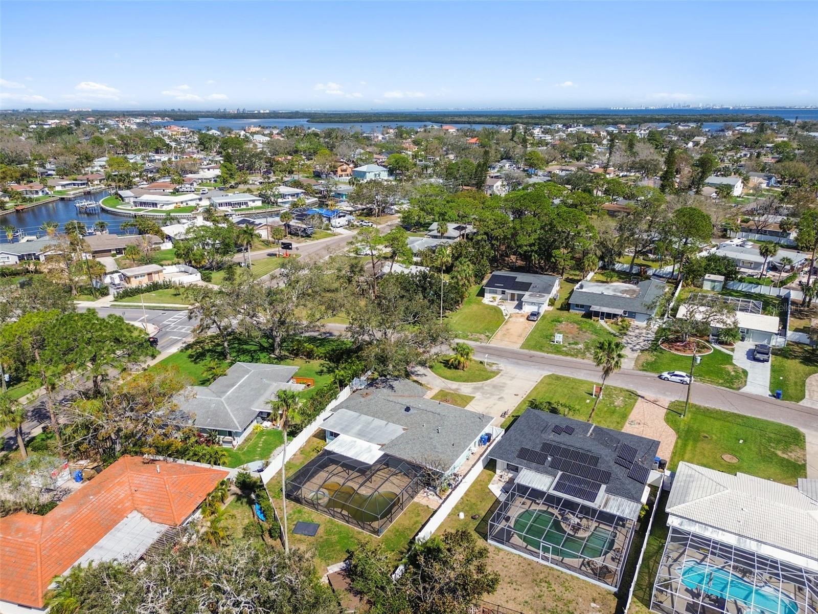 5050 VENETIAN BLVD NE, ST PETERSBURG, FL, 33703