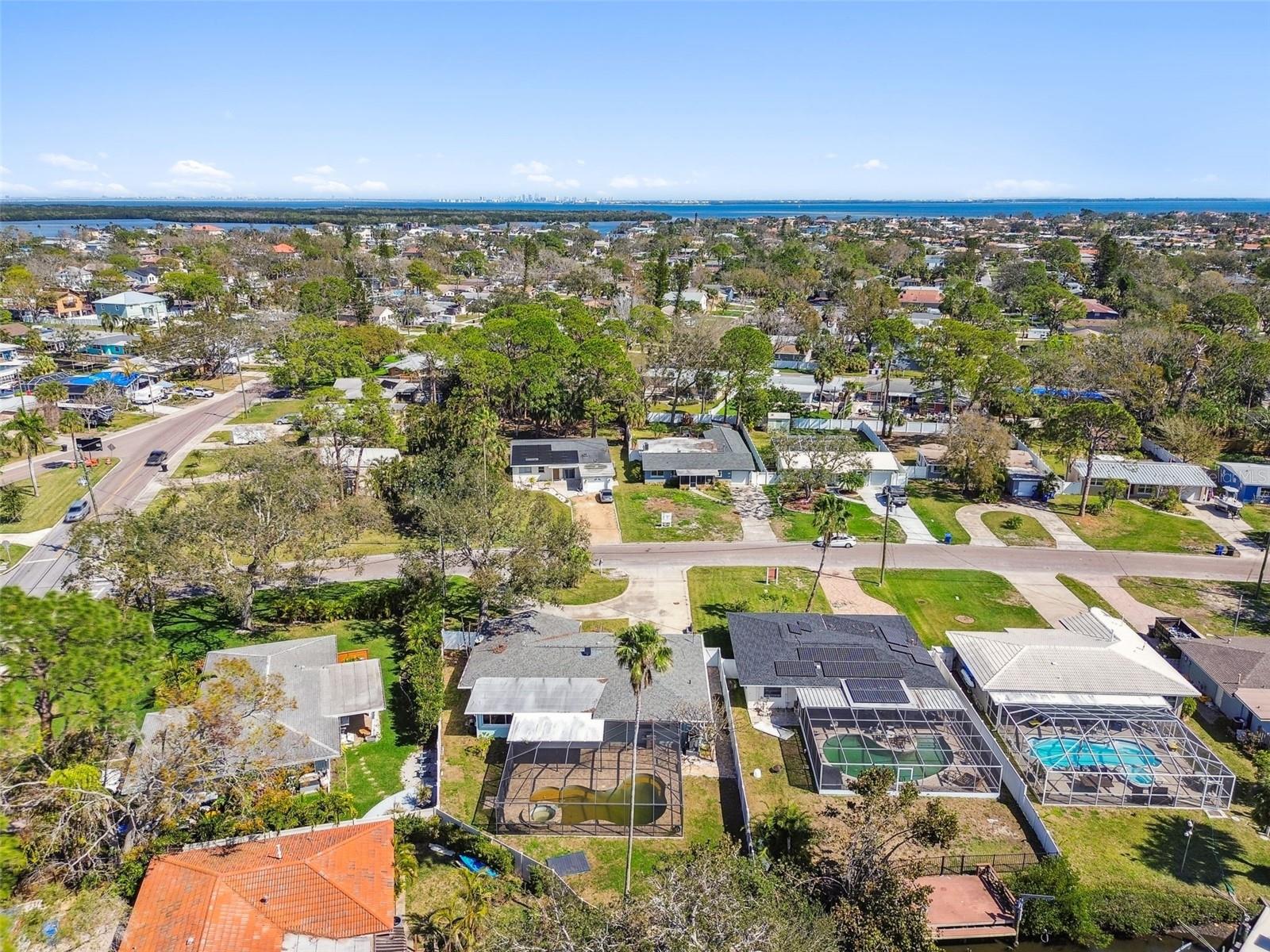 5050 VENETIAN BLVD NE, ST PETERSBURG, FL, 33703
