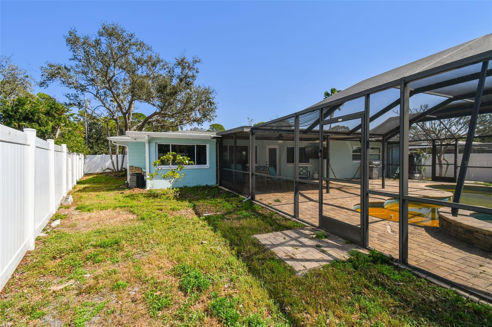 5050 VENETIAN BLVD NE, ST PETERSBURG, FL, 33703