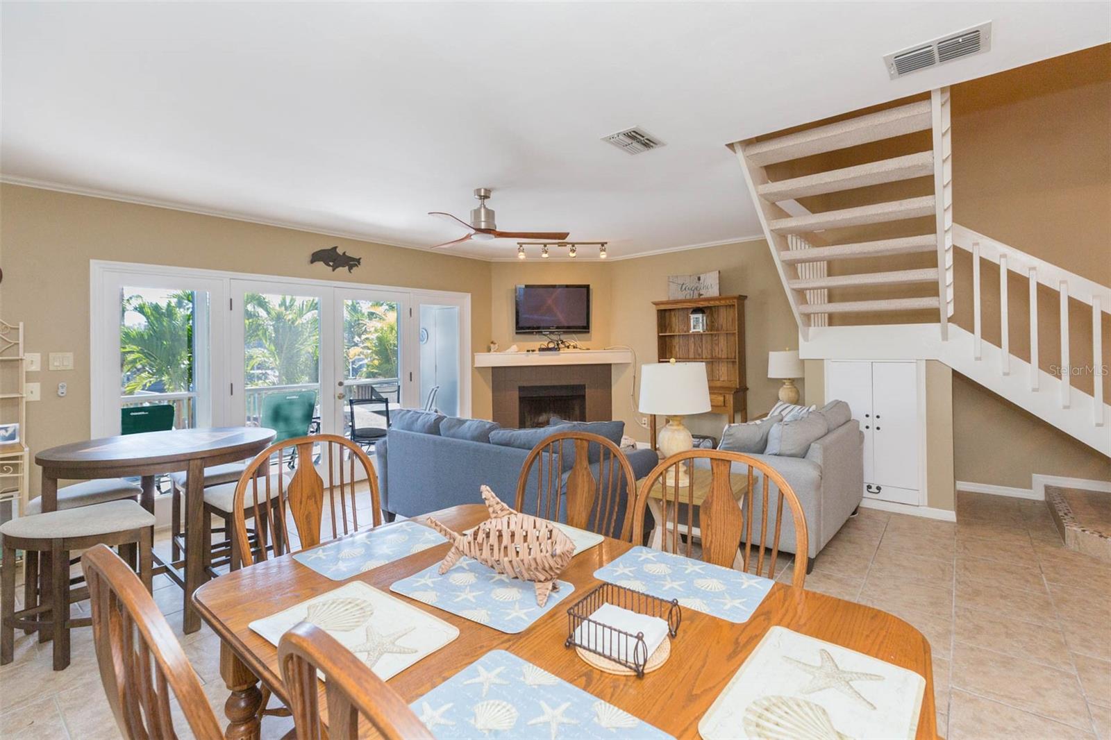 903 PINELLAS BAYWAY S #102, ST PETERSBURG, FL, 33715