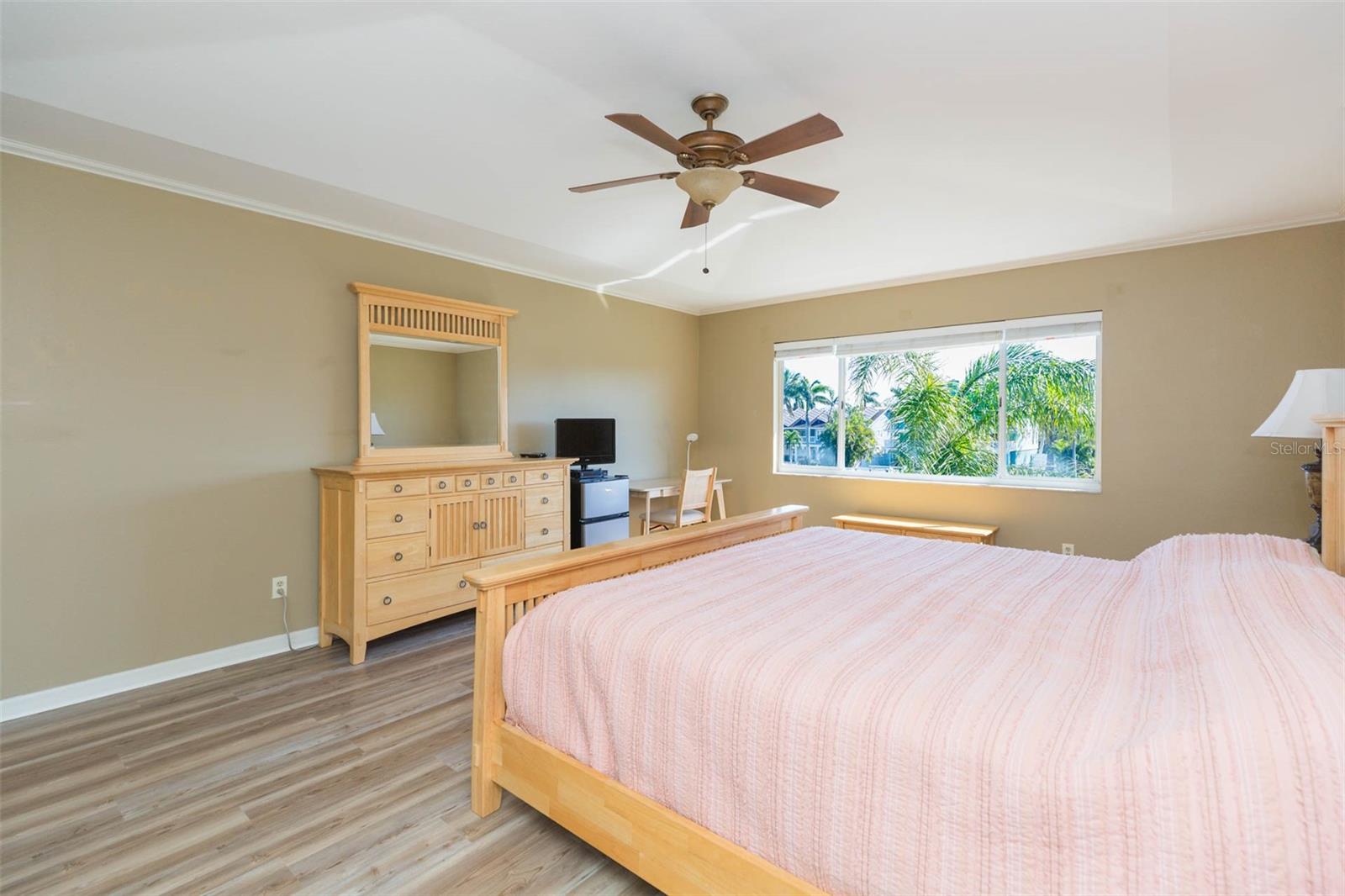 903 PINELLAS BAYWAY S #102, ST PETERSBURG, FL, 33715